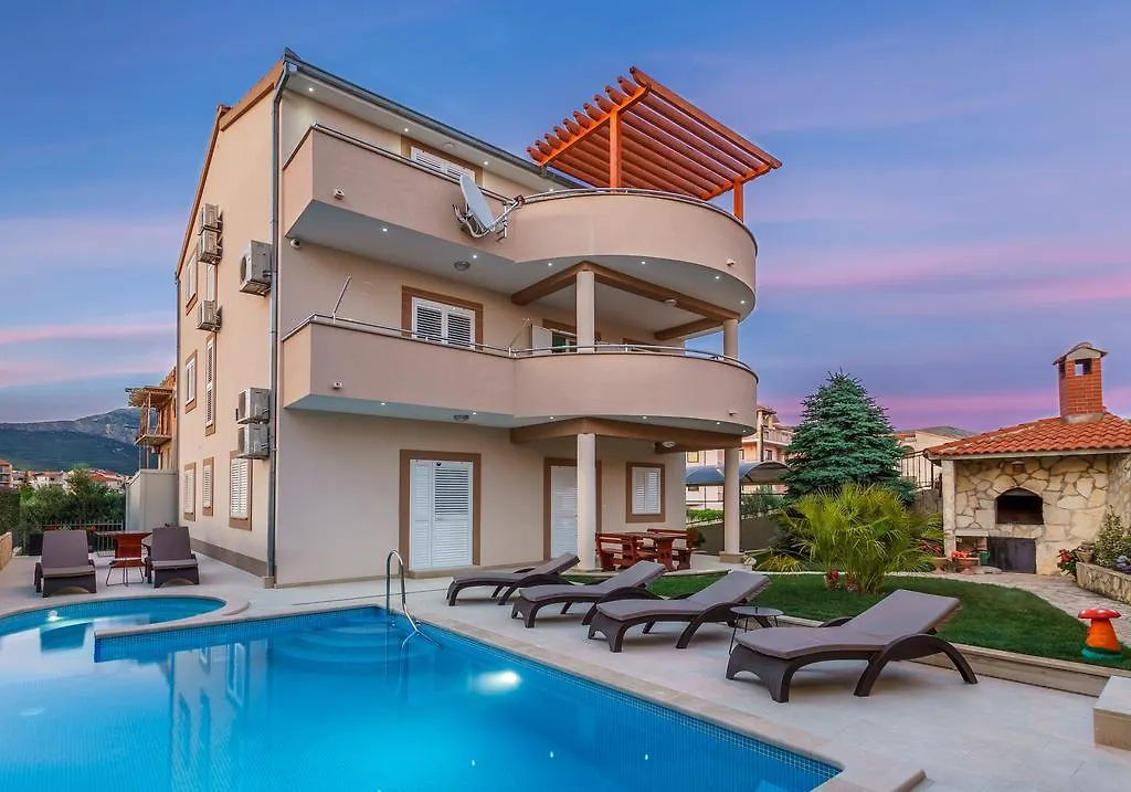 Apartments Stobrec 斯普利特 0*,  克罗地亚